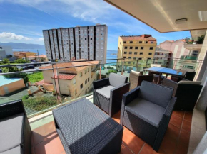 Apartamento con entrada directa a la playa